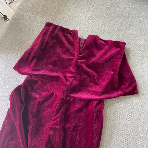 Power of Love Wine Red Velvet Strapless Jumpsuit in size small - Picture 2 of 3